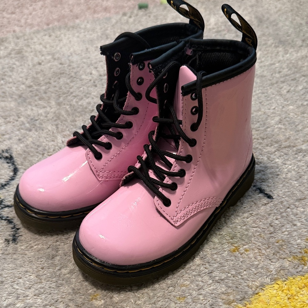 Dr. Martens Kids Pink Patent Lace-Up Boots